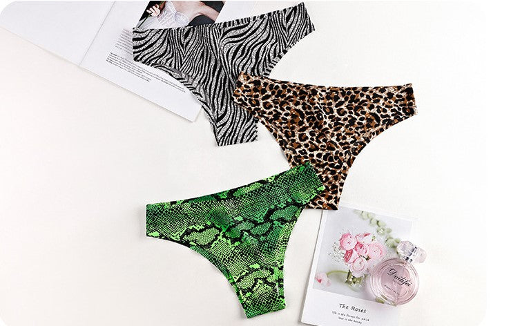 Voler Haut Women Animal Print Thong Type Seamless Panties Pack of 3